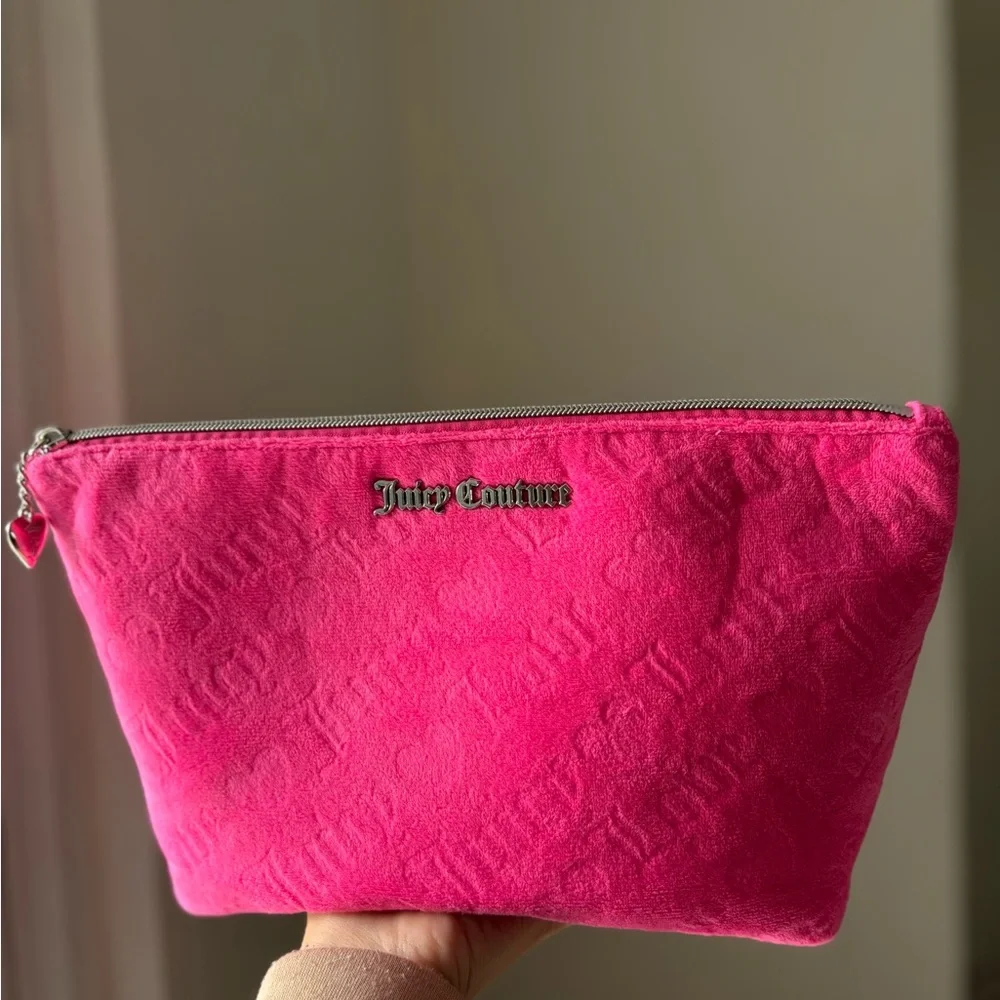 Juicy Couture Pink Cosmetic Bag - Picture 6 of 6